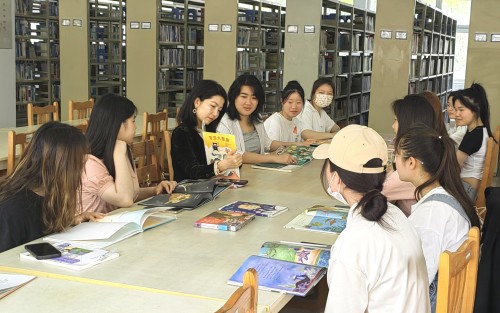 “书香润童心 阅读伴成长”.jpg